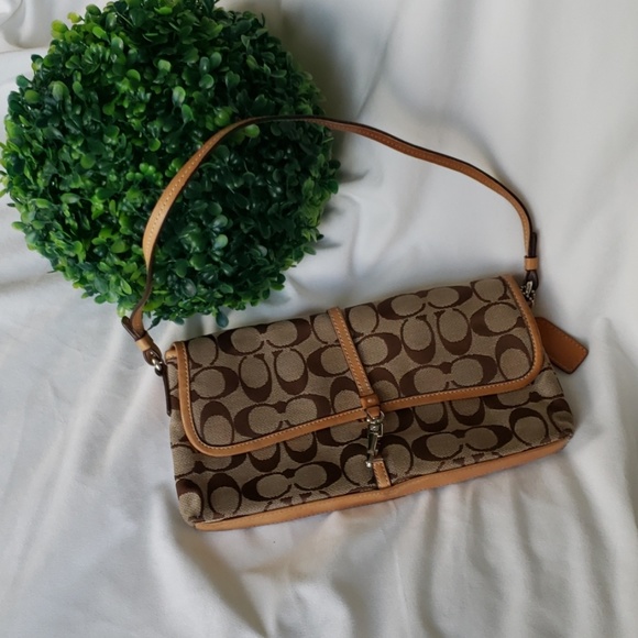 Coach Handbags - Vintage Coach handbag